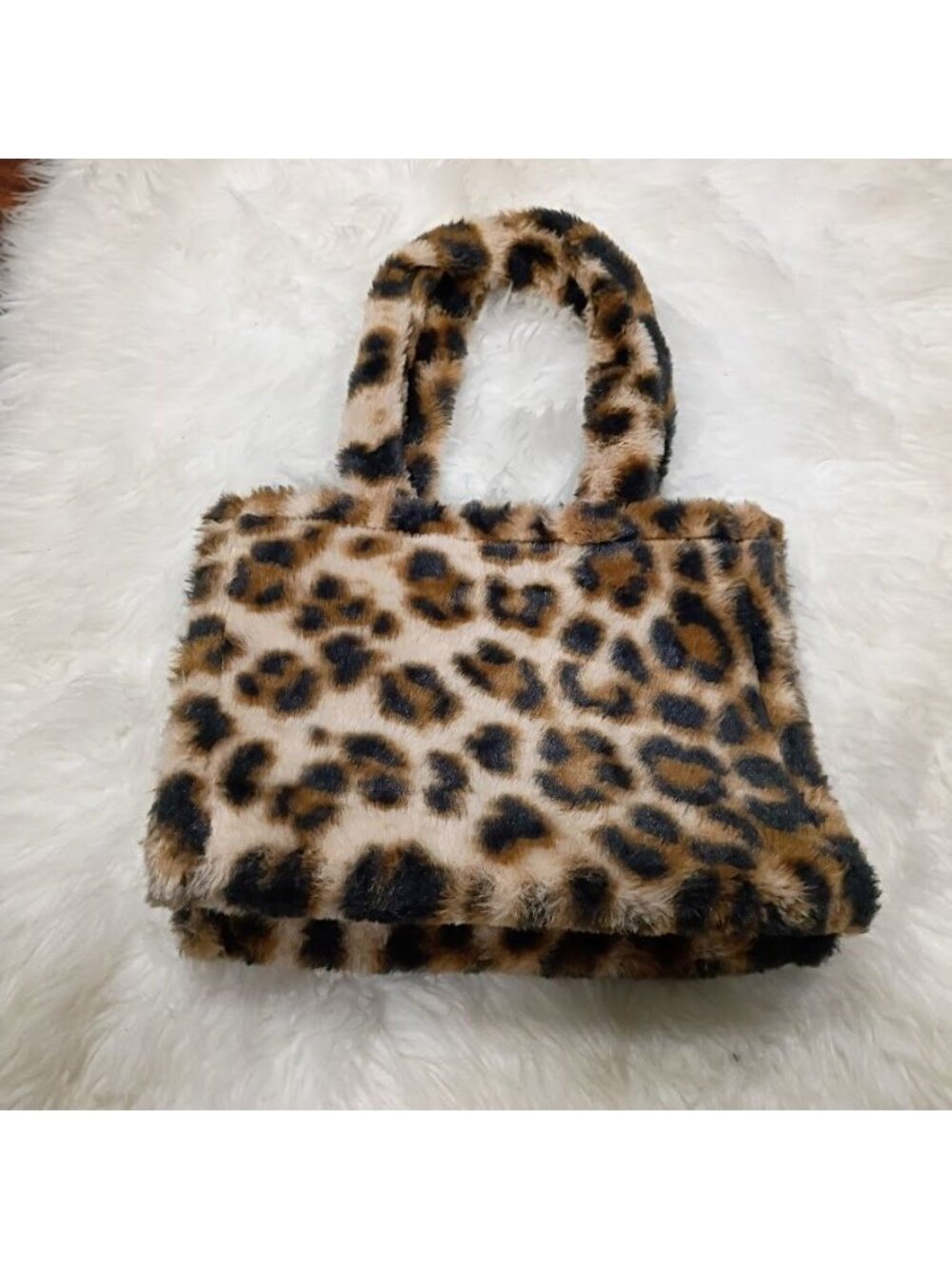 Leopard Print Faux Fur Tote Bag - Soft & Stylish Handbag For Everyday Use - Picture 10 of 11